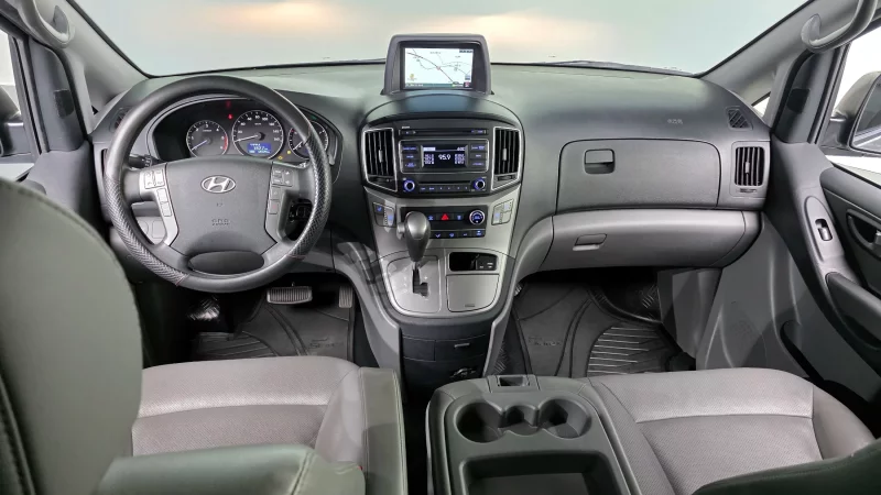 Hyundai Grand Starex