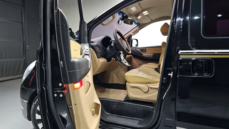 Hyundai Grand Starex