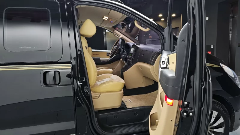 Hyundai Grand Starex
