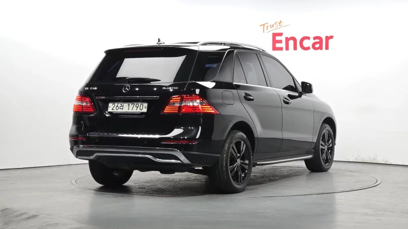 Mercedes-Benz M-class