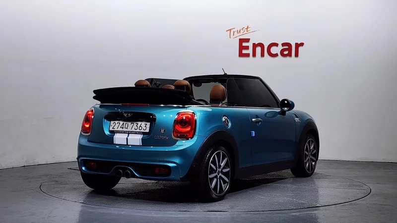 MINI Cooper Convertible