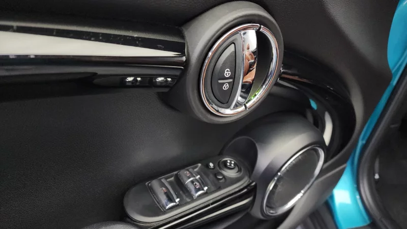 MINI Cooper Convertible