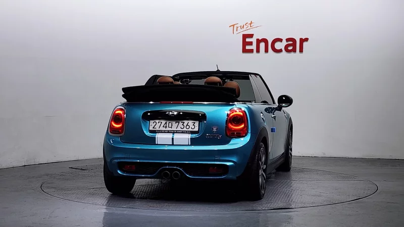 MINI Cooper Convertible