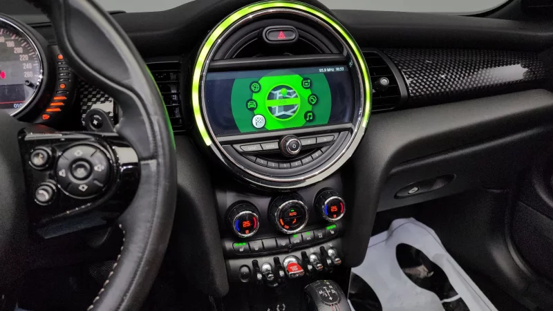 MINI Cooper Convertible