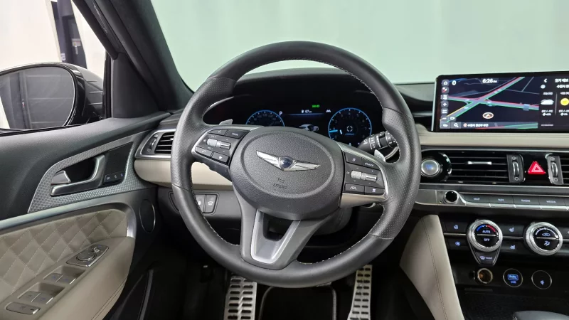 Genesis G70