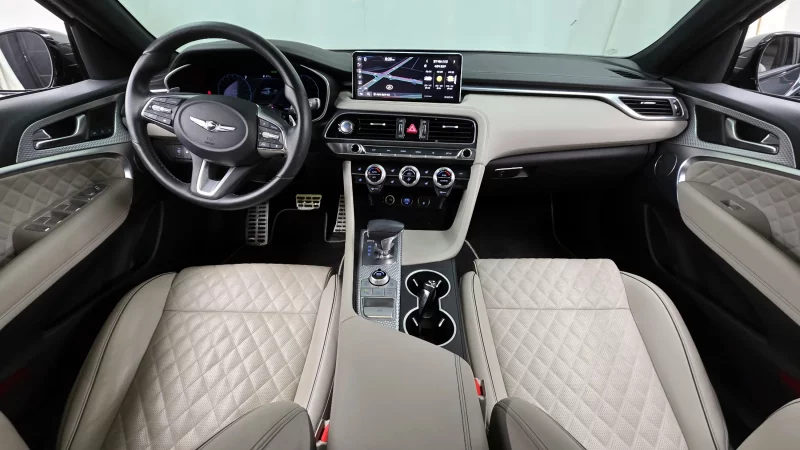 Genesis G70