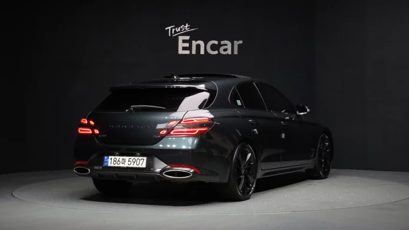 Genesis G70