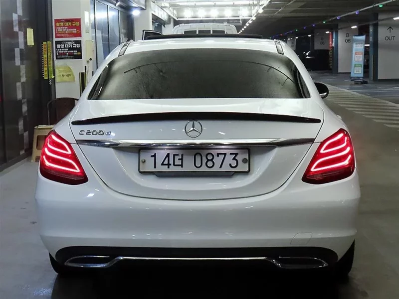 Mercedes-Benz C-Class