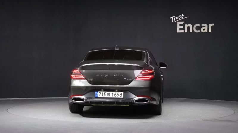 Genesis G70