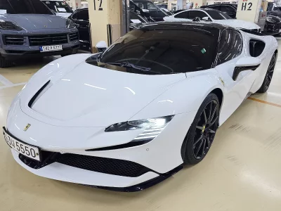 Ferrari SF90