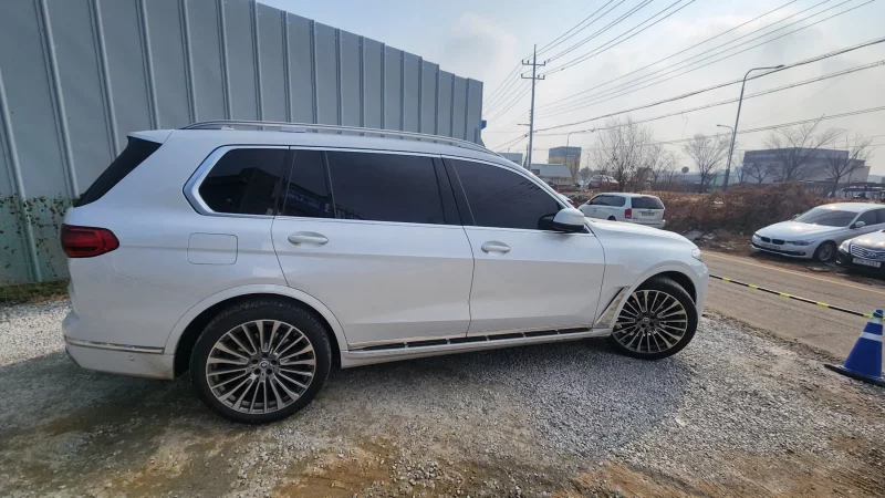 BMW X7