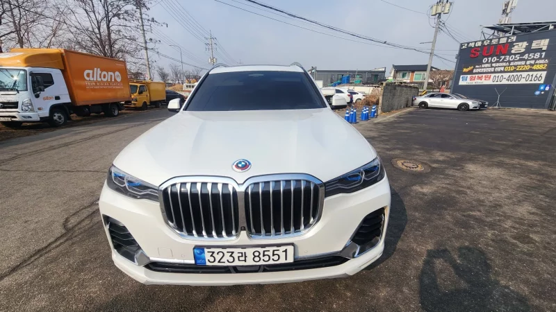 BMW X7