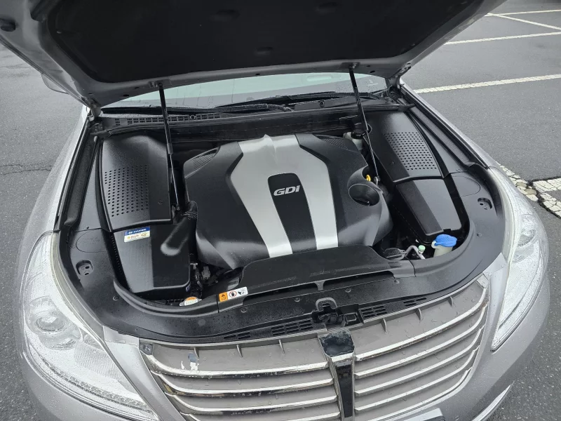 Hyundai Equus