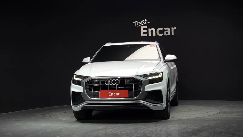 Audi Q8