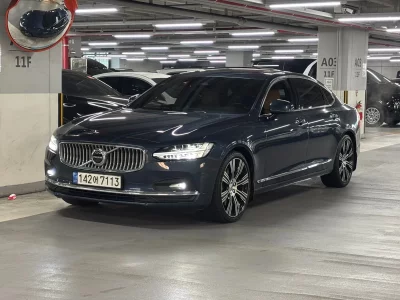 Volvo S90