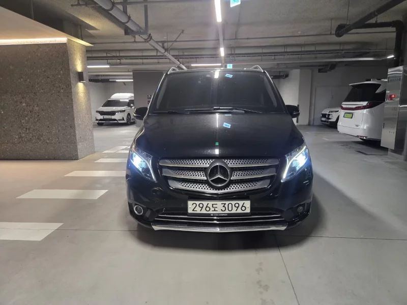 Mercedes-Benz V-Class