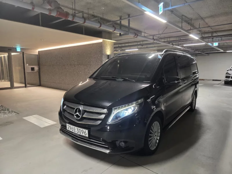 Mercedes-Benz V-Class