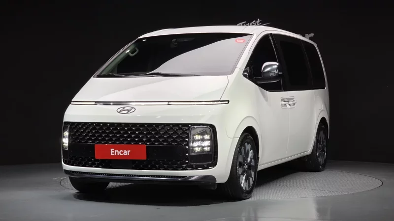 Hyundai Staria