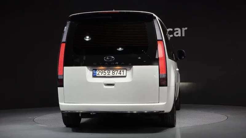 Hyundai Staria