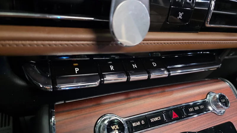 Lincoln AVIATOR