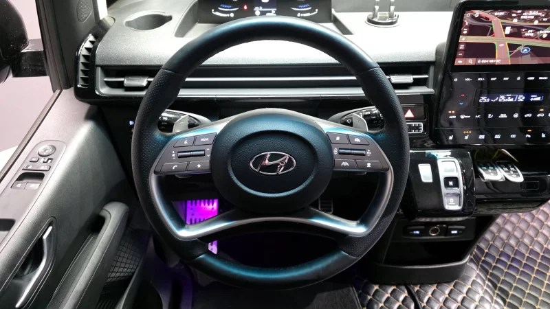 Hyundai Staria