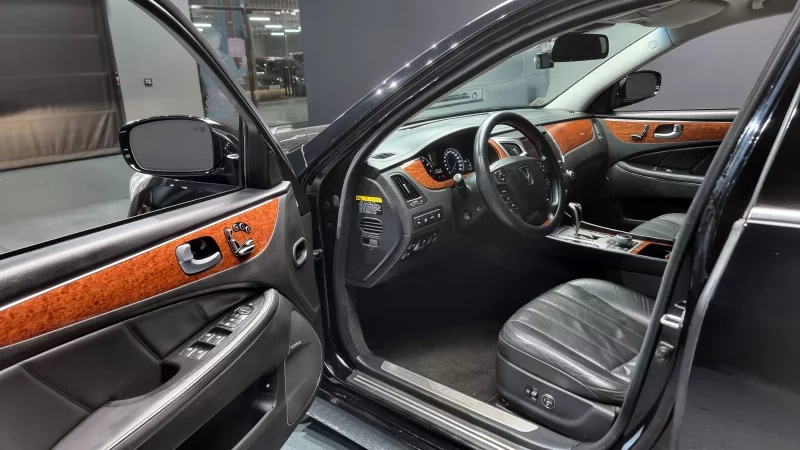 Hyundai Equus