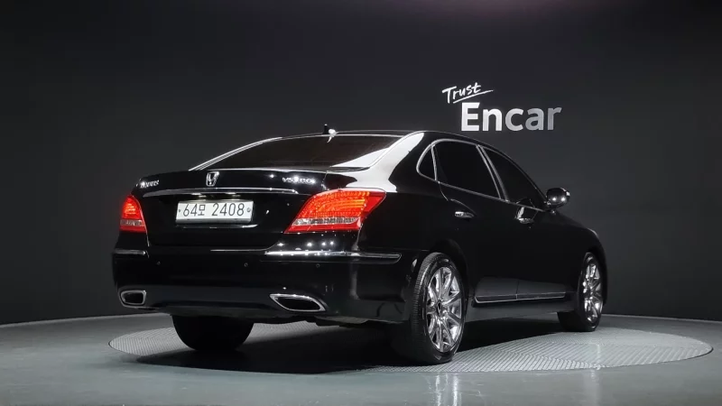Hyundai Equus