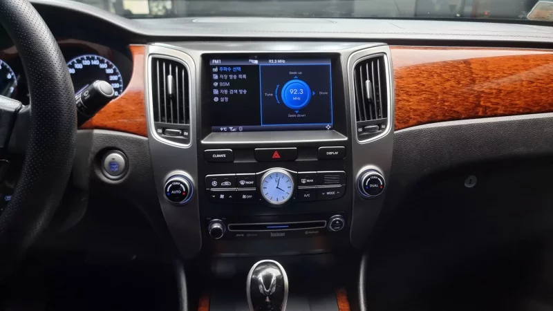 Hyundai Equus