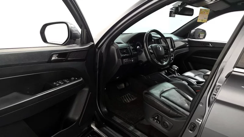 SsangYong Rexton Sports Khan