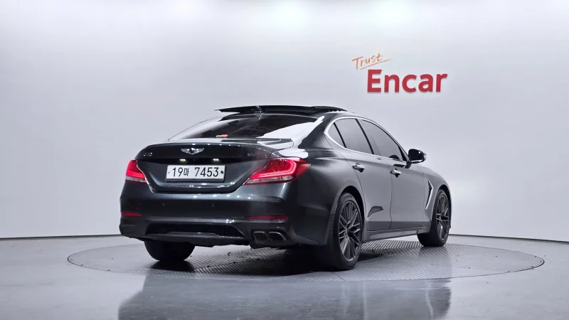 Genesis G70