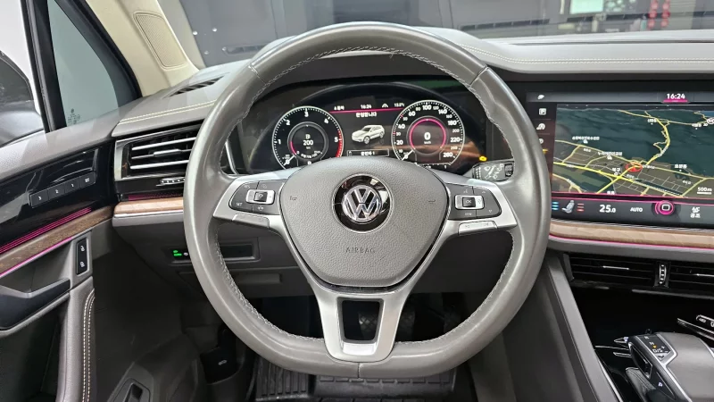 Volkswagen Touareg