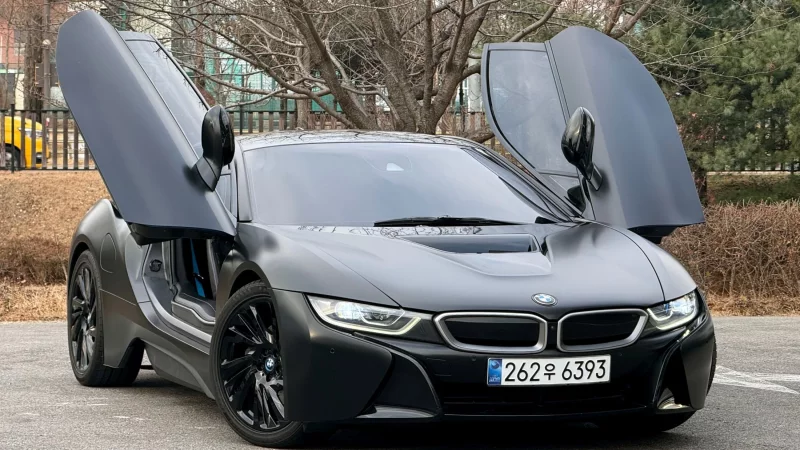 BMW i8