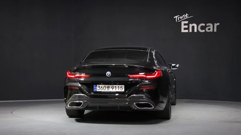 BMW 8-Series