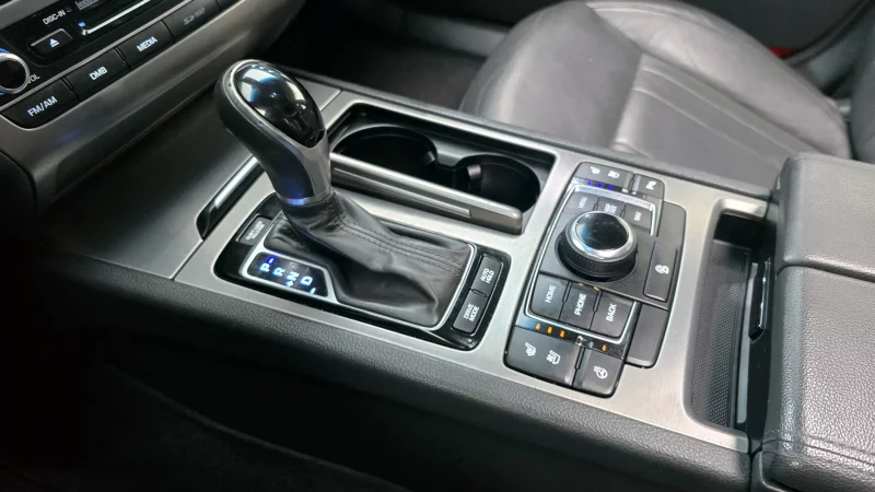 Hyundai Genesis