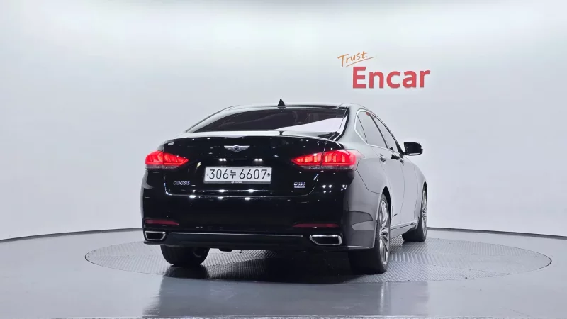 Hyundai Genesis