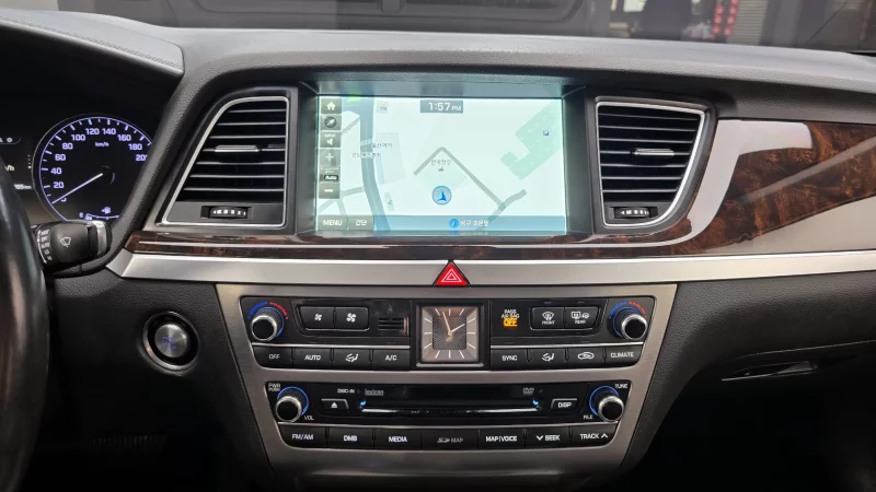 Hyundai Genesis