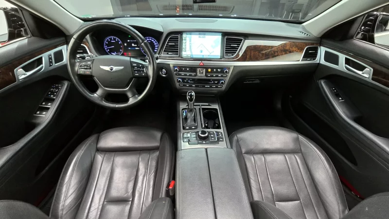 Hyundai Genesis