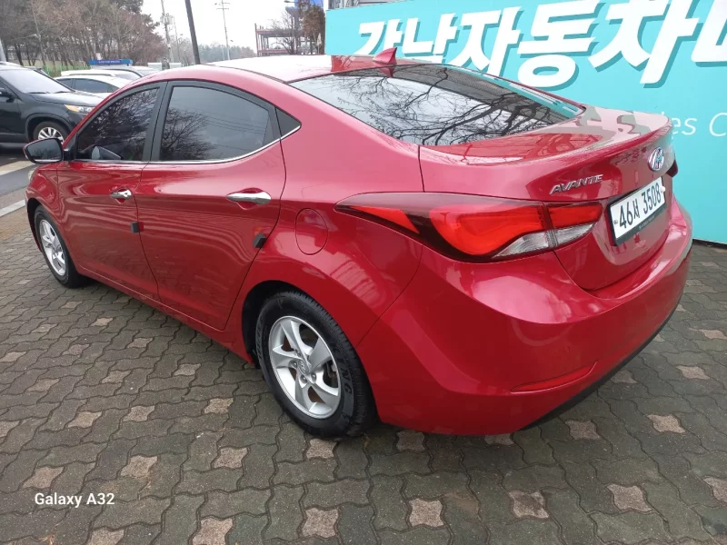 Hyundai AVANTE