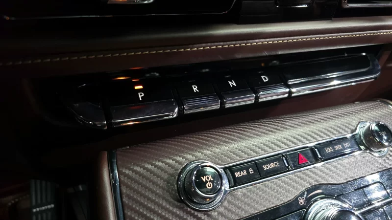 Lincoln AVIATOR