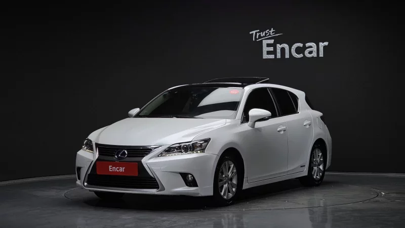 Lexus CT200h