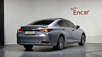Lexus ES300h