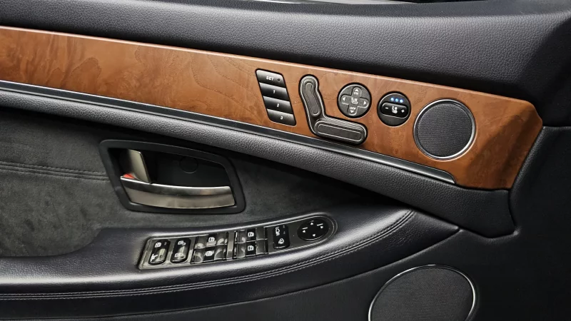 SsangYong Chairman W