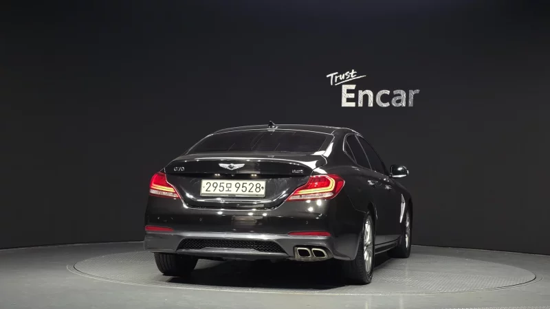 Genesis G70