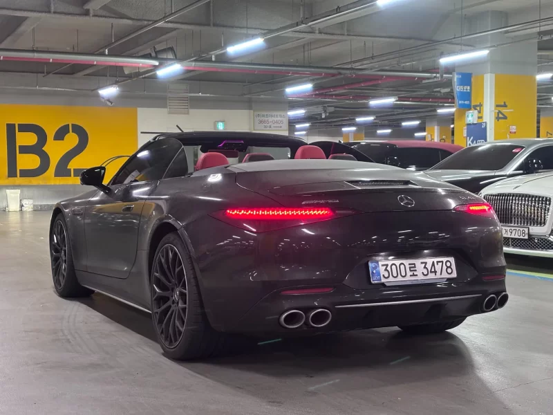 Mercedes-Benz SL-Class