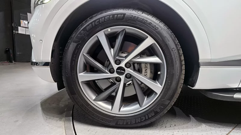 Genesis GV80