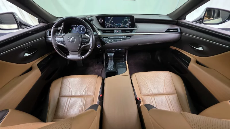 Lexus ES300h