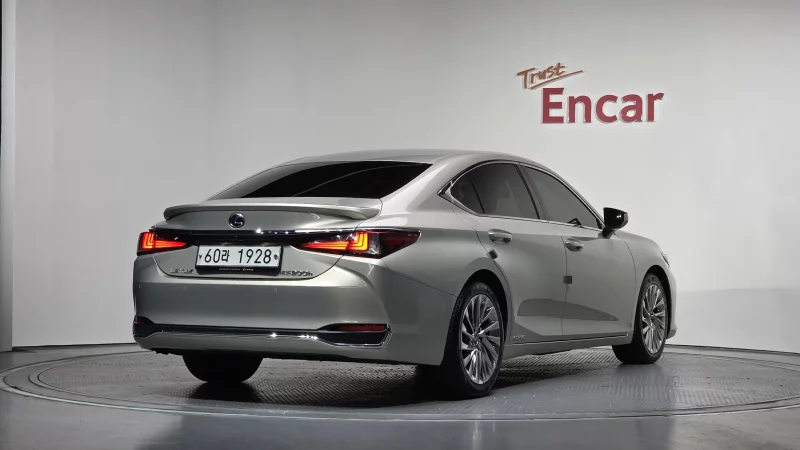 Lexus ES300h