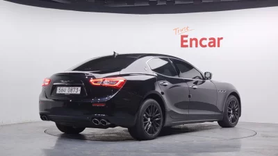 Maserati GHIBLI