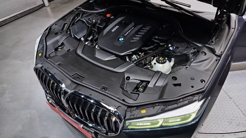 BMW 7-Series