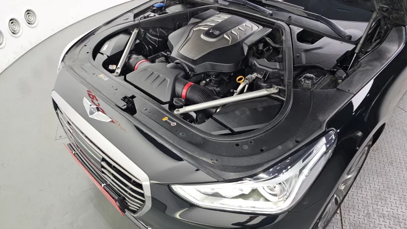 Genesis EQ900